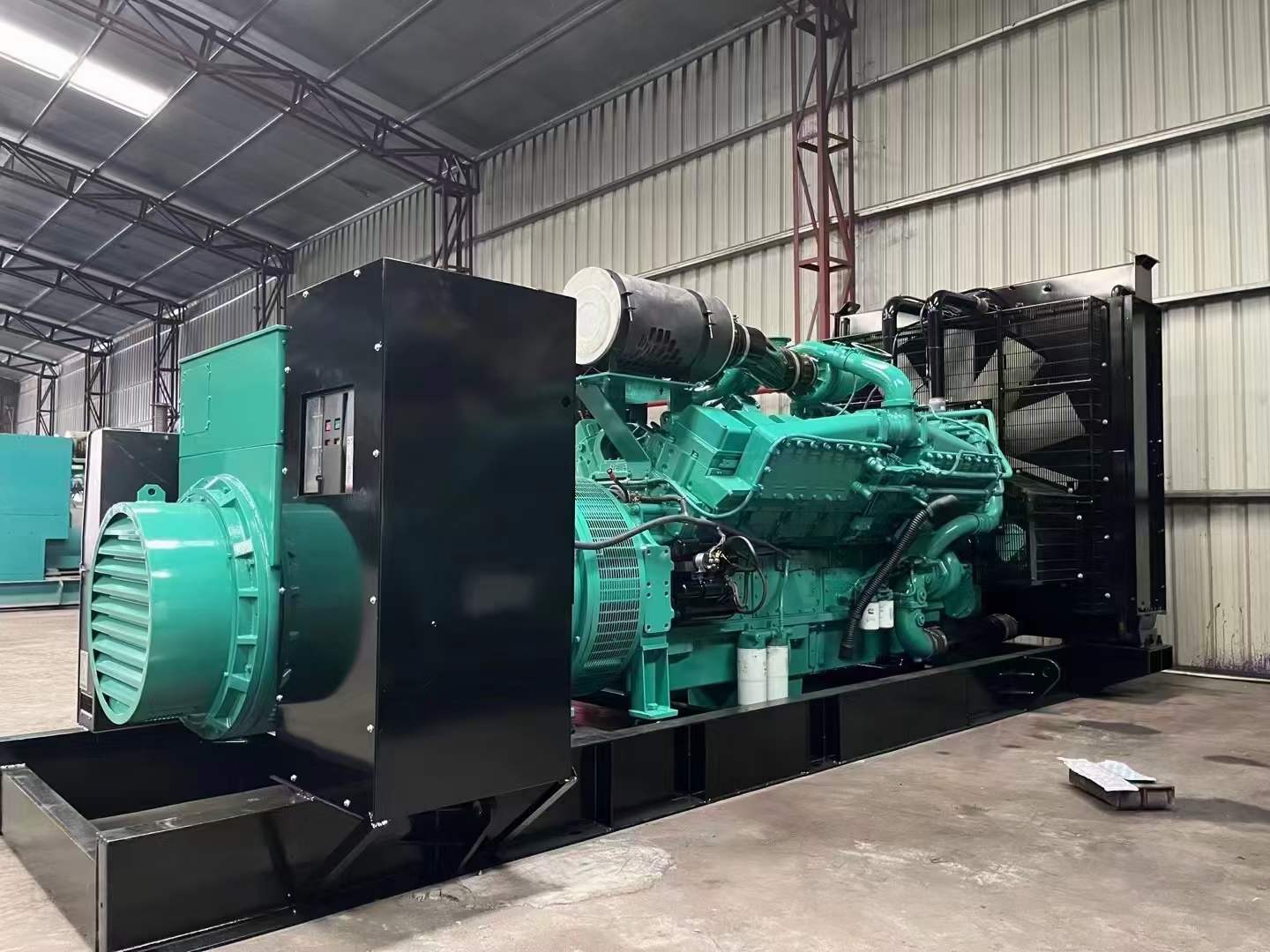 呼图壁如何降低 800kW 柴油发电机输出电流的波动？