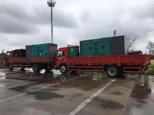 呼图壁涂抹密封胶后，需要等待多长时间才能安装水冷式机油散热器密封件？